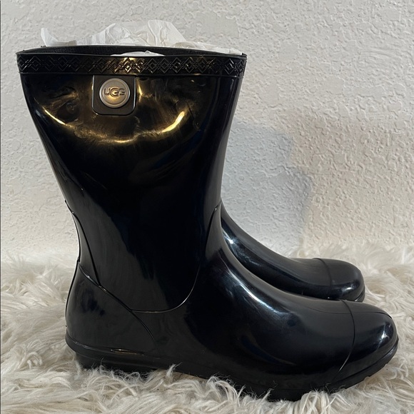 UGG Sienna Rain Boot Waterproof Black High-Gloss Finish Size 11 NEW - Picture 4 of 16